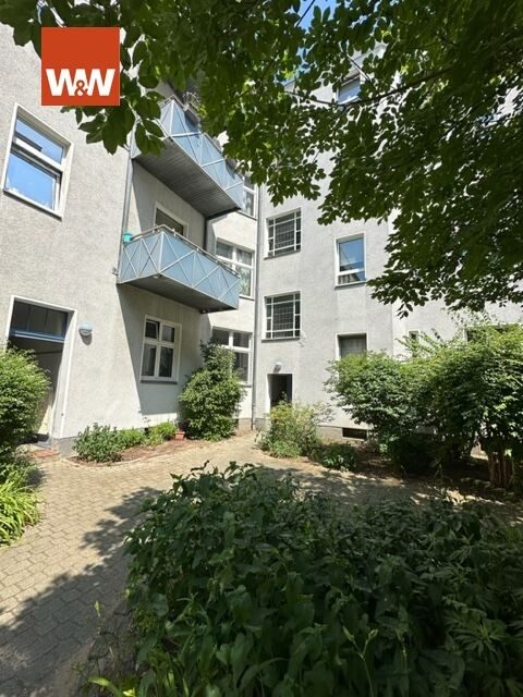 Immobilienangebot - Berlin - Alle - Bezugsfreie 1-Zimmerwohnung mit Terrasse und 46 m² Gartenanteil nahe Tempelhofer Hafen