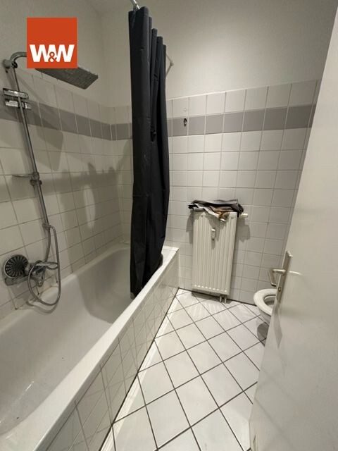 Immobilienangebot - Berlin - Alle - Bezugsfreie 1-Zimmerwohnung mit Terrasse und 46 m² Gartenanteil nahe Tempelhofer Hafen