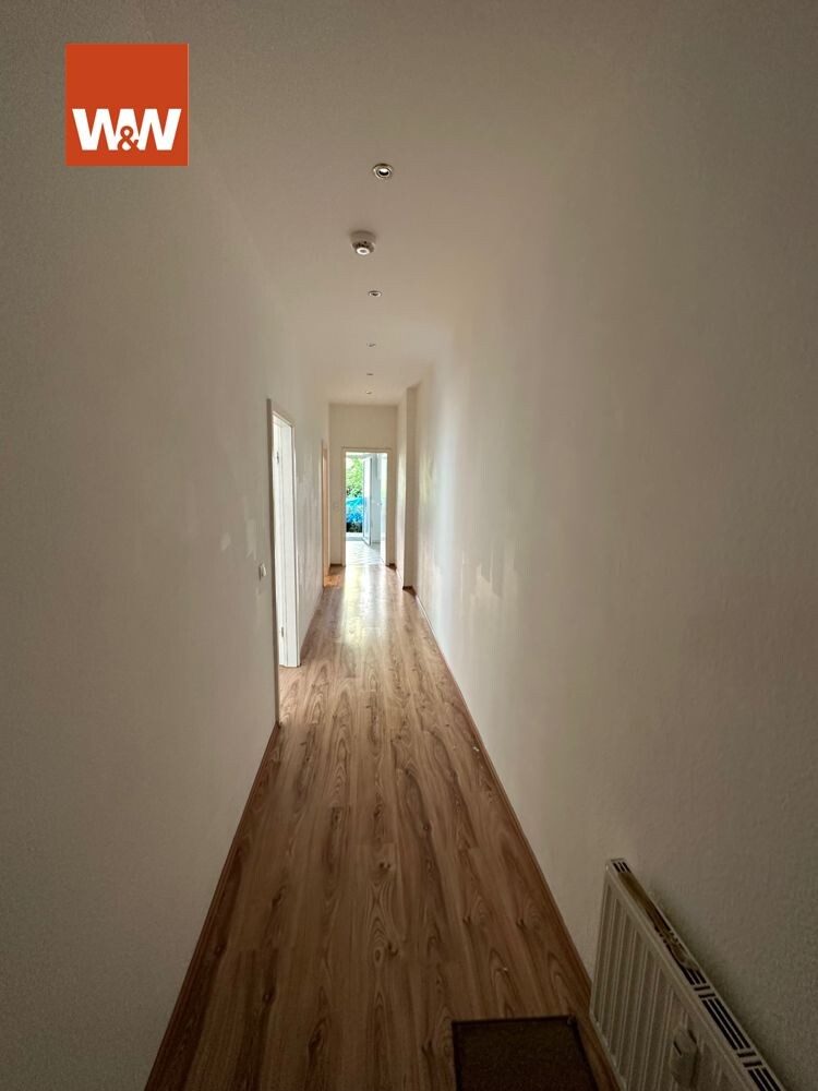 Immobilienangebot - Berlin - Alle - Bezugsfreie 1-Zimmerwohnung mit Terrasse und 46 m² Gartenanteil nahe Tempelhofer Hafen
