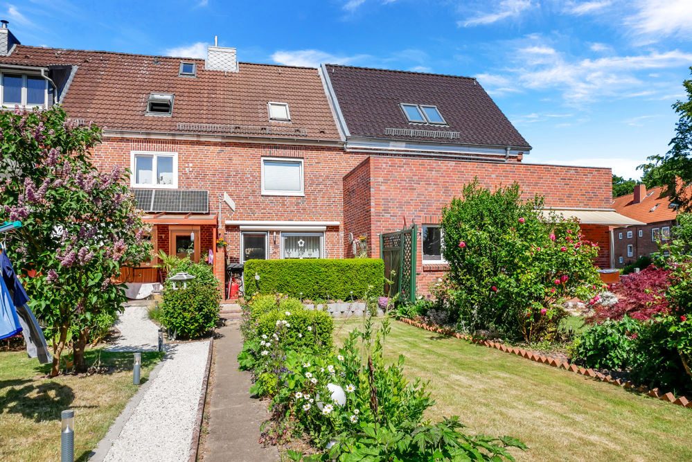 Immobilienangebot - Kiel / Elmschenhagen - Alle - Wohlfühlen leicht gemacht - Gemütliches und gepflegtes Reihenhaus mit eigenem Garten
