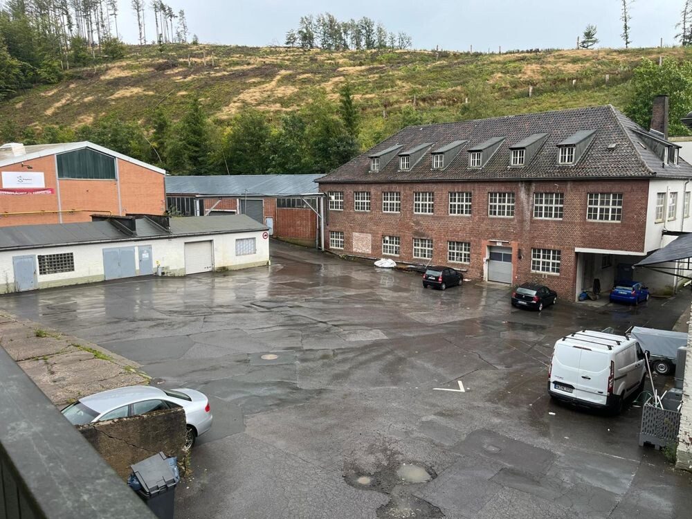 Immobilienangebot - Schalksmühle - Alle - Drei große zusammenhängende Hallen