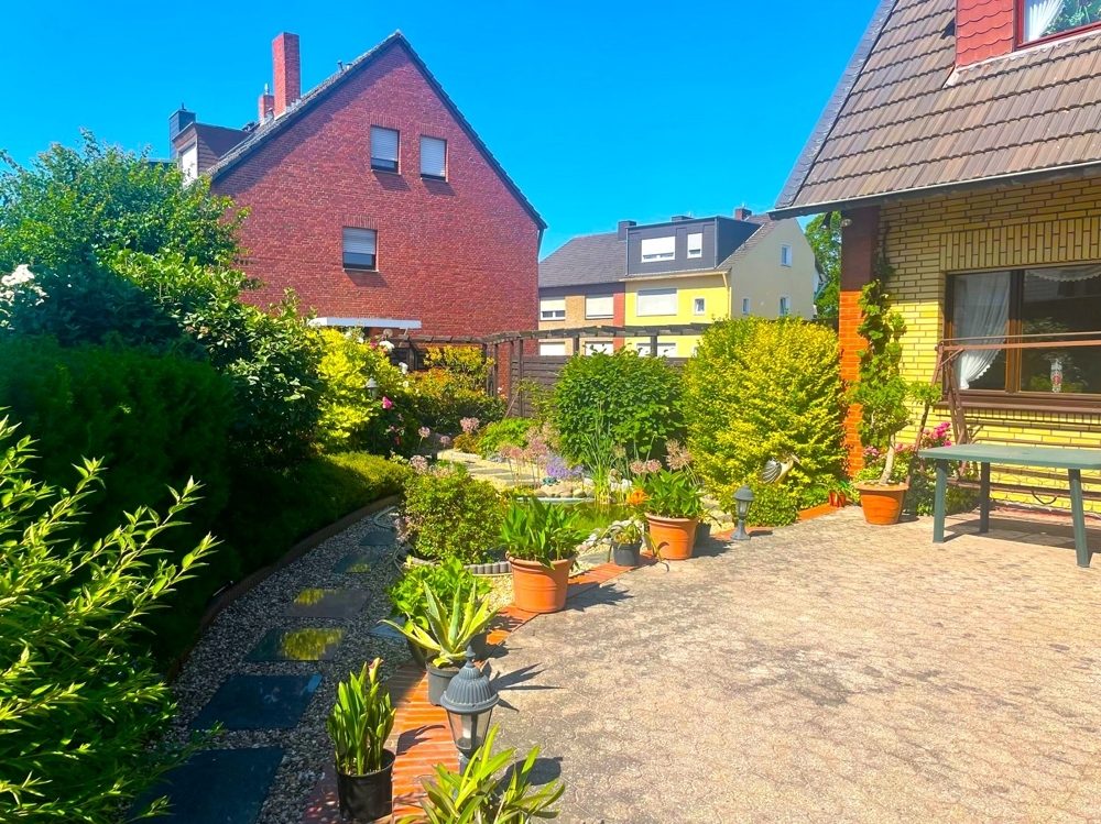 Immobilienangebot - Düren / Gürzenich - Alle - RESERVIERT: Sehr gepflegtes Einfamilienhaus mit Sonnengarten, Garage und Ausbaupotenzial in beliebter Wohnlage.