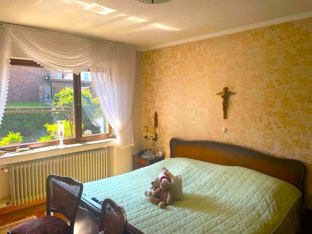 Immobilienangebot - Düren / Gürzenich - Alle - RESERVIERT: Sehr gepflegtes Einfamilienhaus mit Sonnengarten, Garage und Ausbaupotenzial in beliebter Wohnlage.