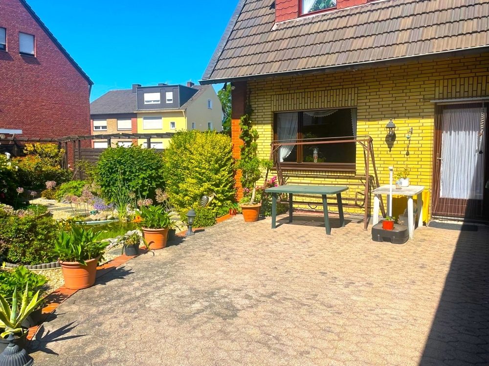 Immobilienangebot - Düren / Gürzenich - Alle - RESERVIERT: Sehr gepflegtes Einfamilienhaus mit Sonnengarten, Garage und Ausbaupotenzial in beliebter Wohnlage.