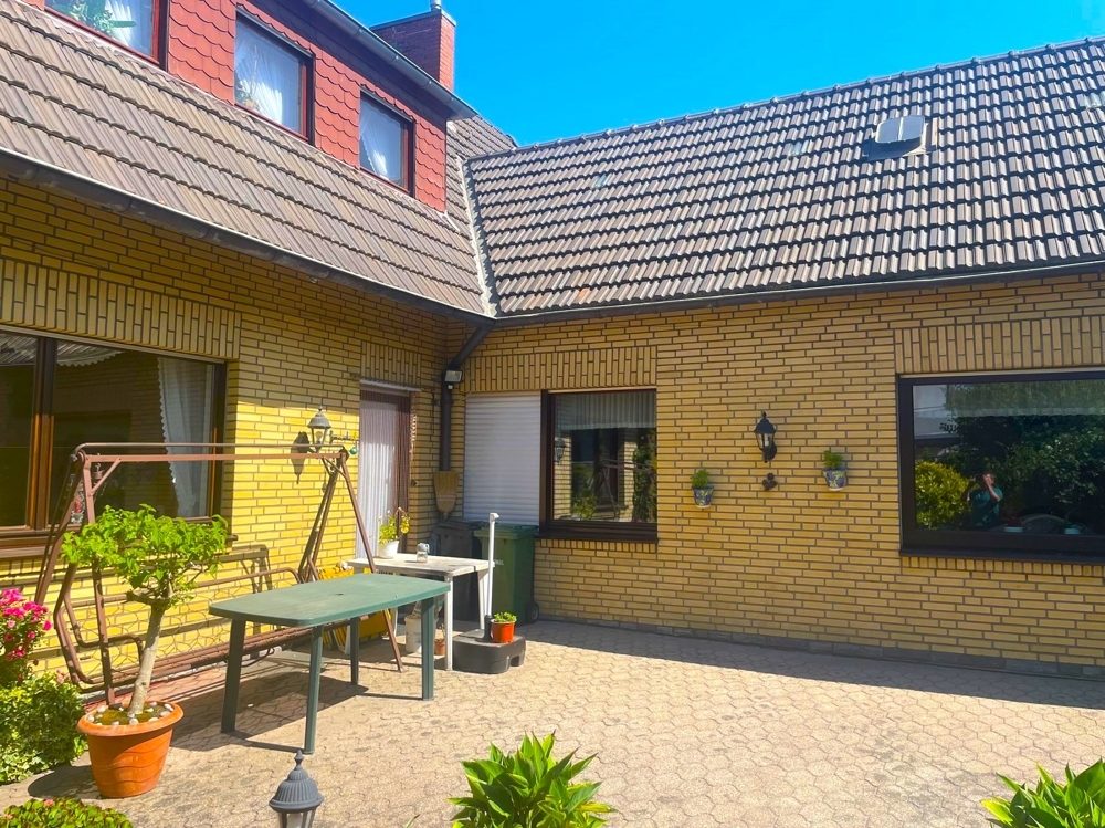 Immobilienangebot - Düren / Gürzenich - Alle - RESERVIERT: Sehr gepflegtes Einfamilienhaus mit Sonnengarten, Garage und Ausbaupotenzial in beliebter Wohnlage.