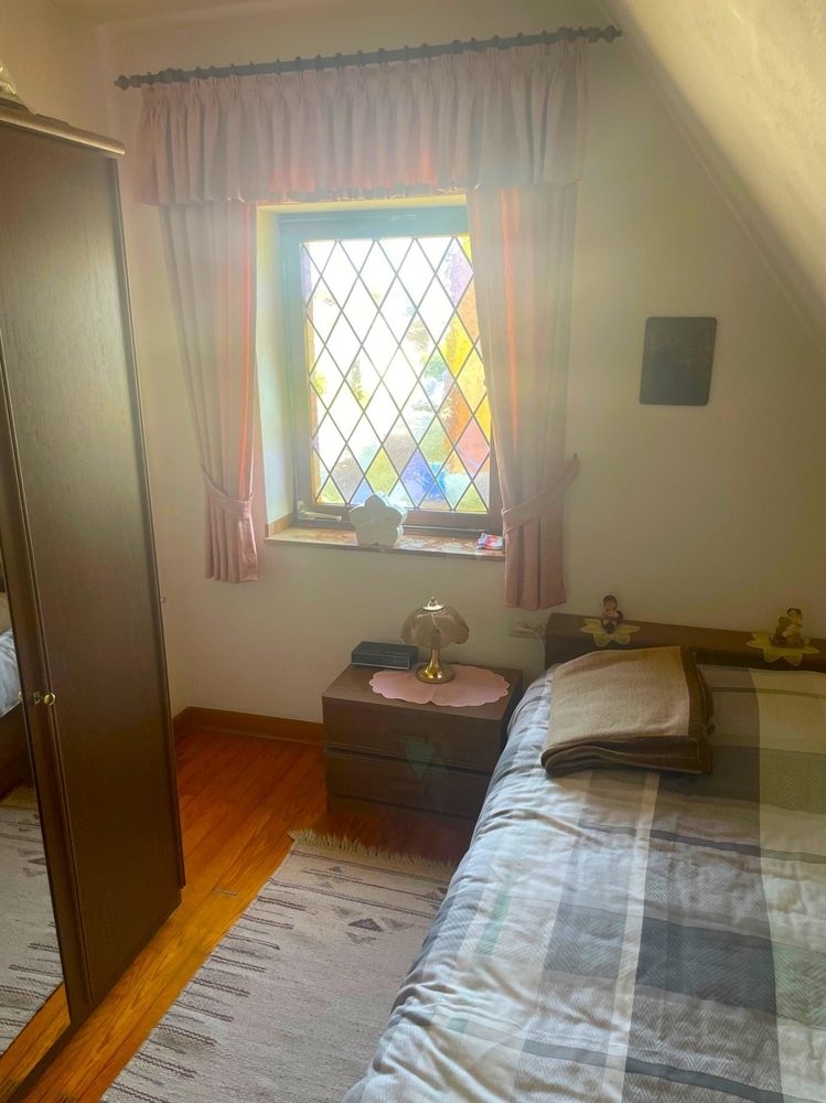 Immobilienangebot - Düren / Gürzenich - Alle - RESERVIERT: Sehr gepflegtes Einfamilienhaus mit Sonnengarten, Garage und Ausbaupotenzial in beliebter Wohnlage.