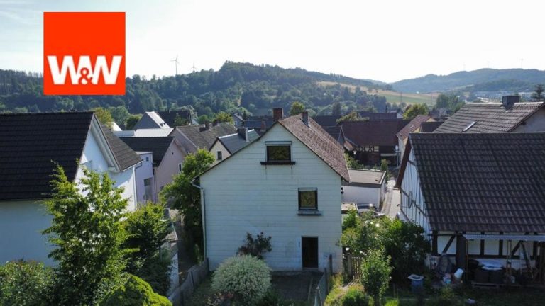 Immobilienangebot - Breidenbach - Alle - Fachwerkhaus mit großem Garten in zentraler Lage von Breidenbach