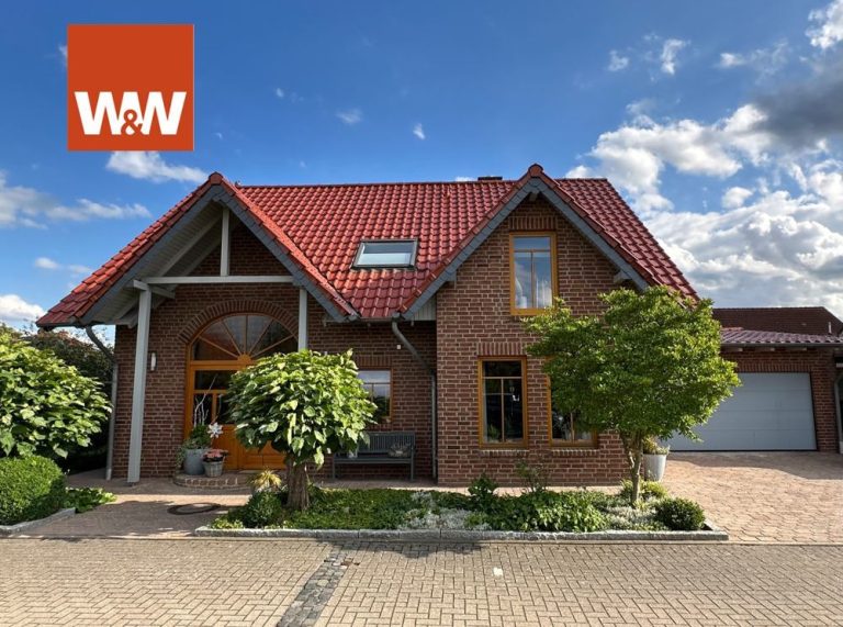 Immobilienangebot - Meine / Wedelheine - Alle - Ein schönes EFH mit beeindruckender Architektur, Doppel-Garage und vielen Extras, in ruhiger Lage!