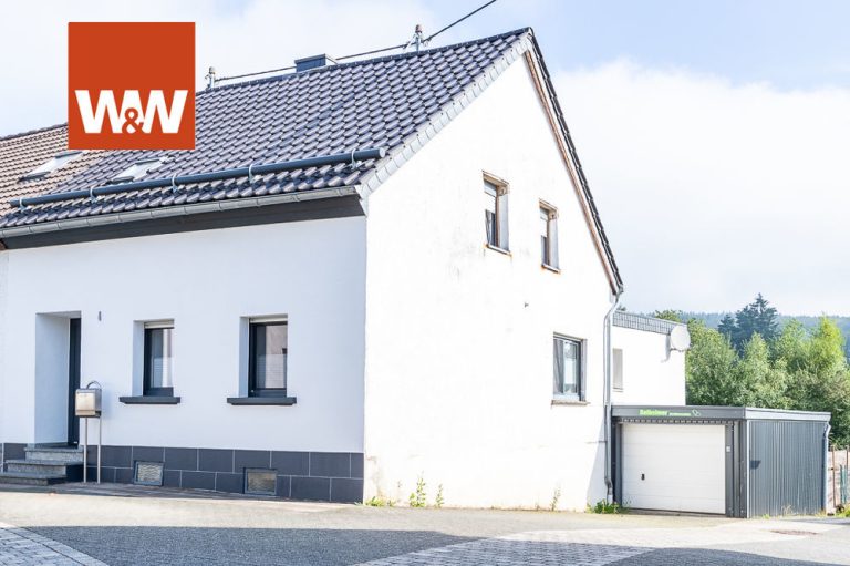 Immobilienangebot - Züsch - Alle - Moderne Doppelhaushälfte mit Anbau, Keller, Garage, Kamin, Garten und besonderen Highlights in Züsch zu verkaufen