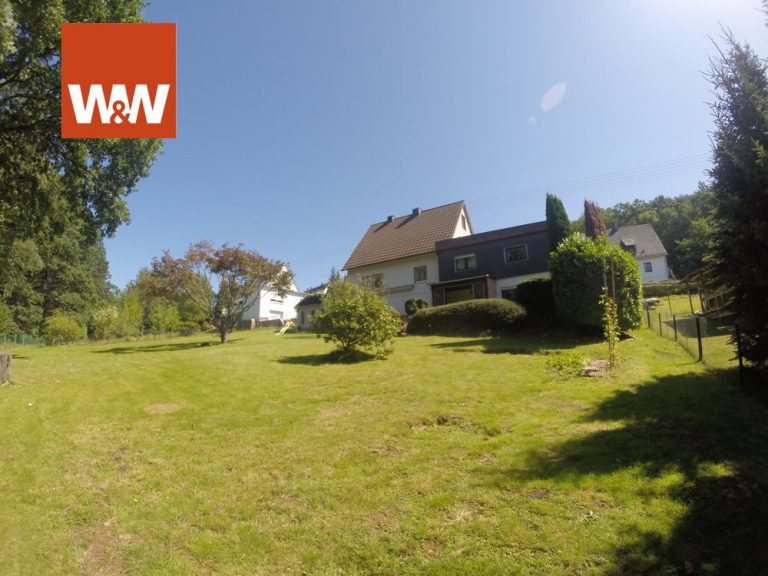 Immobilienangebot - Neunkirchen - Alle - ruhige Lage mit großem Grundstück
Zweifamilienwohnhaus
