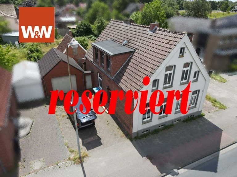 Immobilienangebot - Leer (Ostfriesland) - Alle - Sanierungsbedürftige Immobilie auf 817m² großem Grundstück in guter und verkehrsgünstiger Lage.