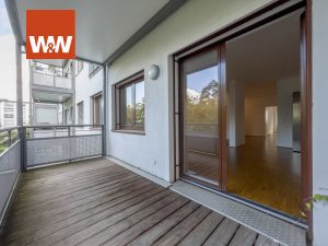 Immobilienangebot - Stuttgart - Alle - Exklusive und großzügige Wohnung nahe Feuersee mit Balkon und EBK  zu verkaufen!