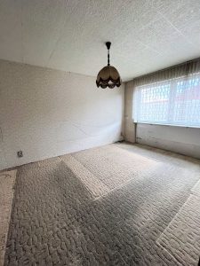 Immobilienangebot - Flörsheim-Dalsheim - Alle - Bungalow mit Gewerbefläche in Flörsheim Dalsheim