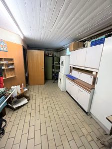 Immobilienangebot - Flörsheim-Dalsheim - Alle - Bungalow mit Gewerbefläche in Flörsheim Dalsheim