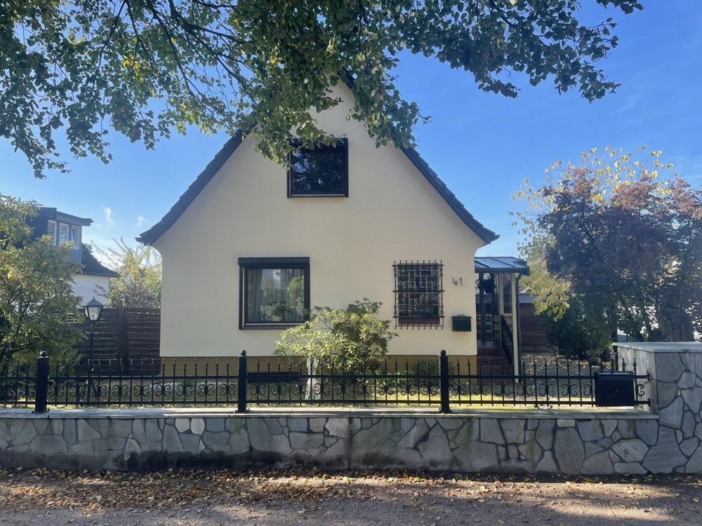 Immobilienangebot - Oststeinbek - Alle - Haus mit viel Herz und Baugrundstück
