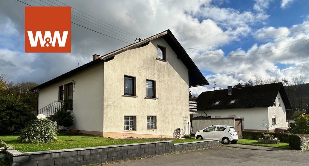 Immobilienangebot - Bad Marienberg / Langenbach - Alle - Solides Einfamilienhaus mit Garten und Garage!
Freistehendes Haus, 2 Etagen, 6 Zimmer/150 m²