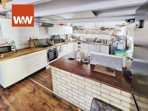 Immobilienangebot - Gründau / Niedergründau - Alle - VIEL PLATZ IM GRÜNDAUER 3-SEITHOF! Mehrfamilienhausanlage mit Garage, einmaligem Design und Mietern!