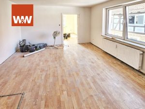 Immobilienangebot - Gründau / Niedergründau - Alle - VIEL PLATZ IM GRÜNDAUER 3-SEITHOF! Mehrfamilienhausanlage mit Garage, einmaligem Design und Mietern!