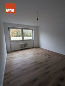 Immobilienangebot - Duisburg / Alt-Homberg - Alle - 2 Zimmer renovierte Wohnung in Duisburg