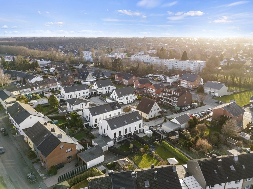Immobilienangebot - Bedburg - Alle - VERKAUFT: Mit 3D und Video: Familienfreundlich und stilvoll: Ihr neues Traumhaus mit Garten und Dachterrasse!