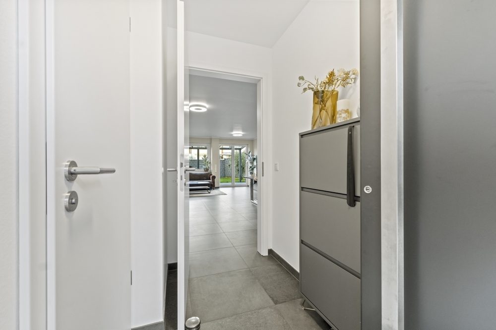 Immobilienangebot - Bedburg - Alle - VERKAUFT: Mit 3D und Video: Familienfreundlich und stilvoll: Ihr neues Traumhaus mit Garten und Dachterrasse!