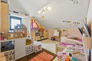 Immobilienangebot - Königswinter - Alle - Traumdomizil für Pferdeliebhaber u. Mehrgenerationen: Einzigartige Immobilie mit modernem Komfort u. idyllischem Flair!