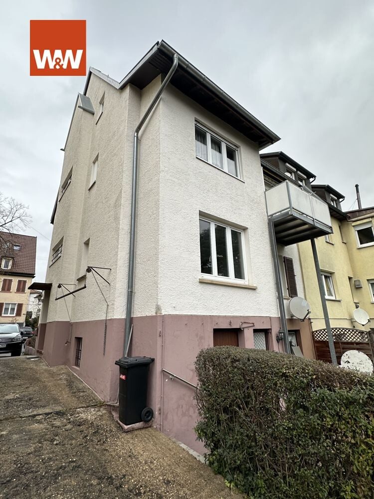Immobilienangebot - Stuttgart Bad Cannstatt - Alle - Leerstehendes 3-Familienhaus in sehr guter Lage mit vielfältigen Nutzungsmöglichkeiten.