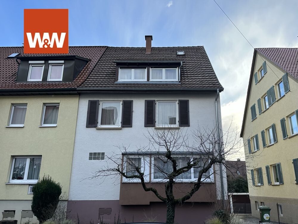 Immobilienangebot - Stuttgart Bad Cannstatt - Alle - Leerstehendes 3-Familienhaus in sehr guter Lage mit vielfältigen Nutzungsmöglichkeiten.
