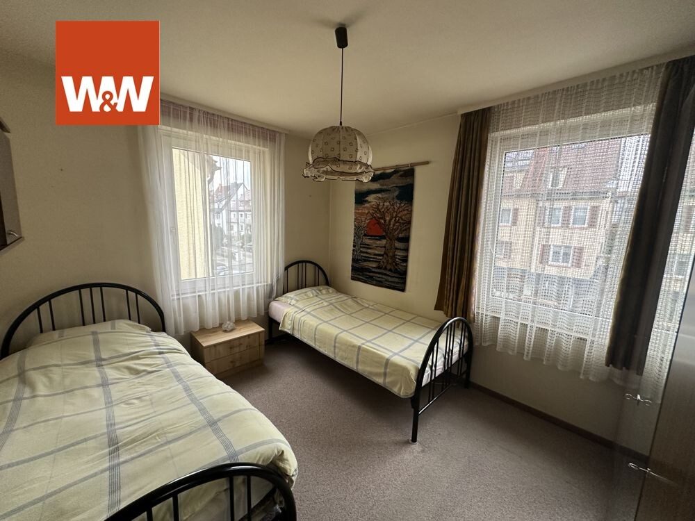 Immobilienangebot - Stuttgart Bad Cannstatt - Alle - Leerstehendes 3-Familienhaus in sehr guter Lage mit vielfältigen Nutzungsmöglichkeiten.