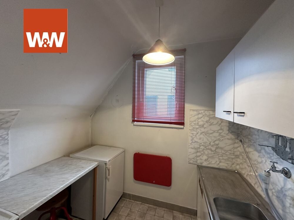 Immobilienangebot - Stuttgart Bad Cannstatt - Alle - Leerstehendes 3-Familienhaus in sehr guter Lage mit vielfältigen Nutzungsmöglichkeiten.