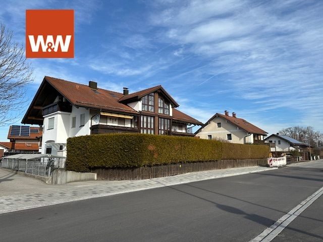 Immobilienangebot - Bruckmühl - Alle - Sehenswerte 2-Zi.-DG-Wohnung - Fernblick - nur 6 Parteien!
