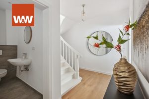 Immobilienangebot - Krailling - Alle - Großzügiges Grundstück in einer einzigartigen Lage mit historischer Villa
