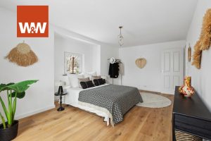 Immobilienangebot - Krailling - Alle - Großzügiges Grundstück in einer einzigartigen Lage mit historischer Villa