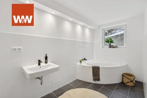 Immobilienangebot - Krailling - Alle - Großzügiges Grundstück in einer einzigartigen Lage mit historischer Villa