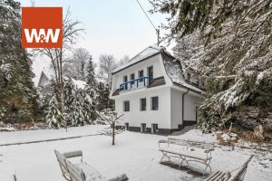 Immobilienangebot - Krailling - Alle - Großzügiges Grundstück in einer einzigartigen Lage mit historischer Villa
