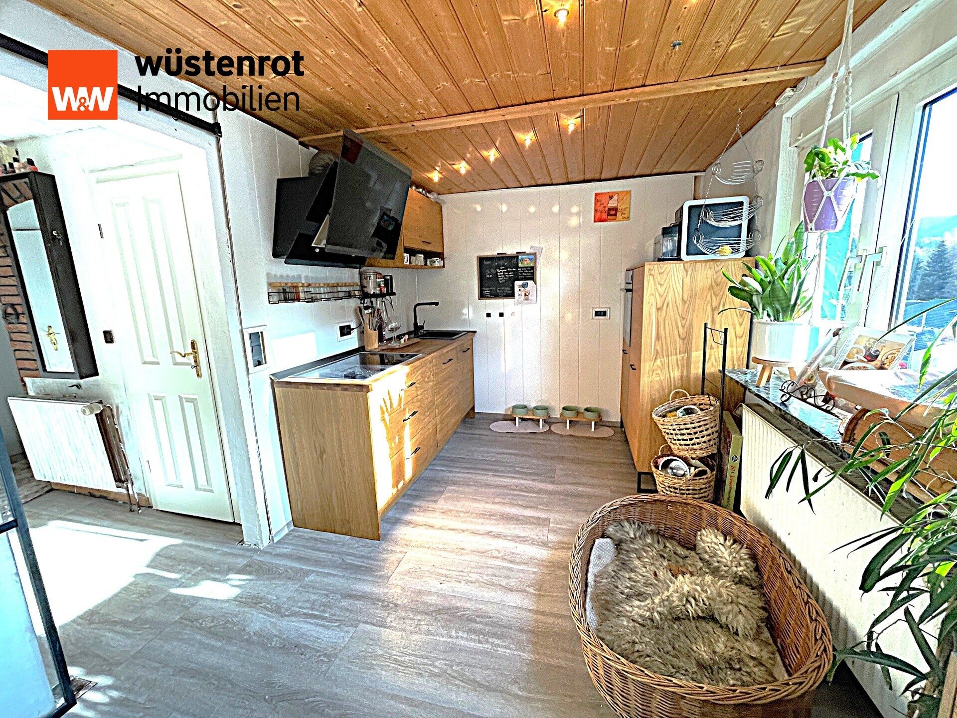 Immobilienangebot - Plettenberg / Oesterau - Alle - Wohnen Sie da, wo andere Urlaub machen
freistehendes Einfamilienhaus, großes Grundstück u. Garage