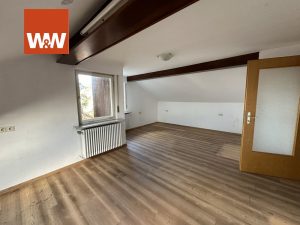 Immobilienangebot - Sulz am Neckar / Bergfelden - Alle - Sonniges Haus mit Einliegerwohnung in ruhiger Ortsrandlage mit schöner Fernsicht
