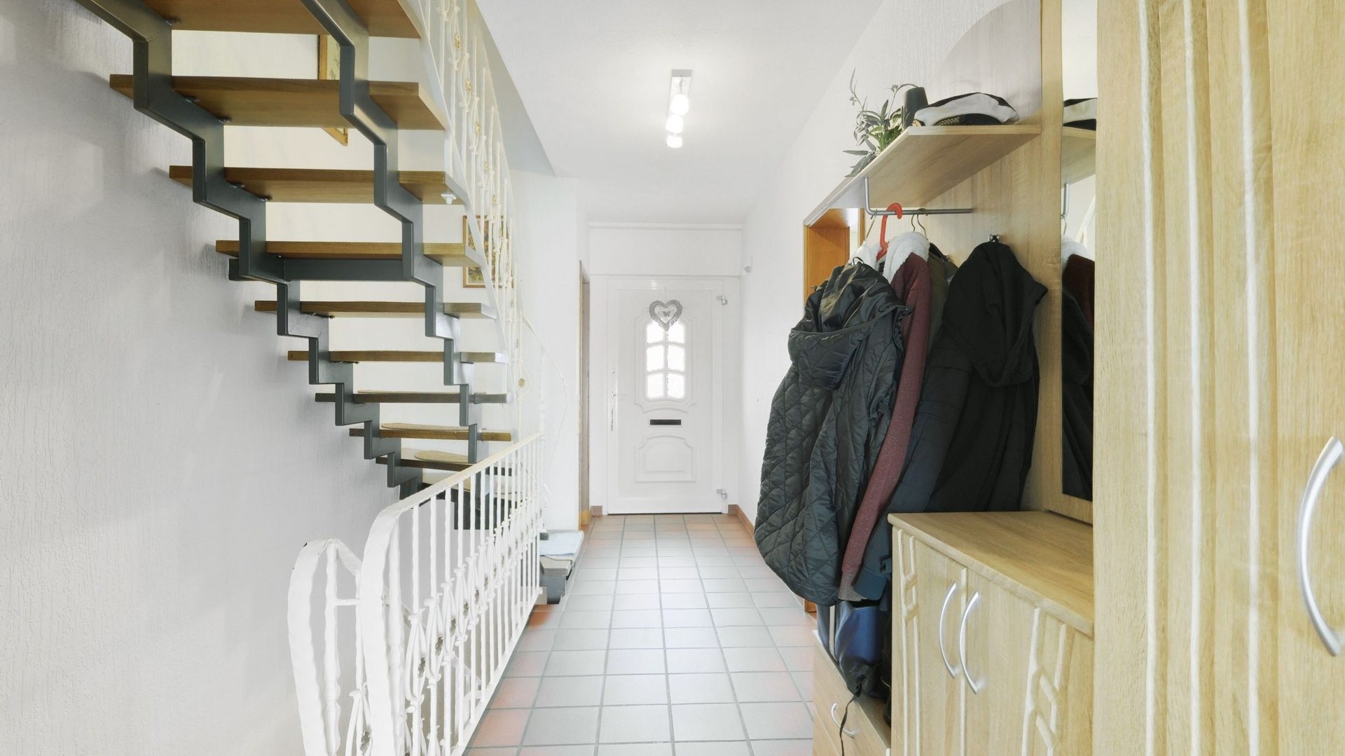 Immobilienangebot - Gangelt - Alle - 3D: Familienglück in ruhiger Lage - Sehr gepflegtes Einfamilienhaus mit Kamin, Balkon und viel Platz