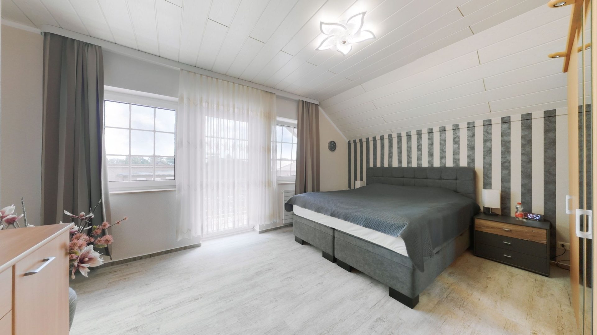 Immobilienangebot - Gangelt - Alle - 3D: Familienglück in ruhiger Lage - Sehr gepflegtes Einfamilienhaus mit Kamin, Balkon und viel Platz
