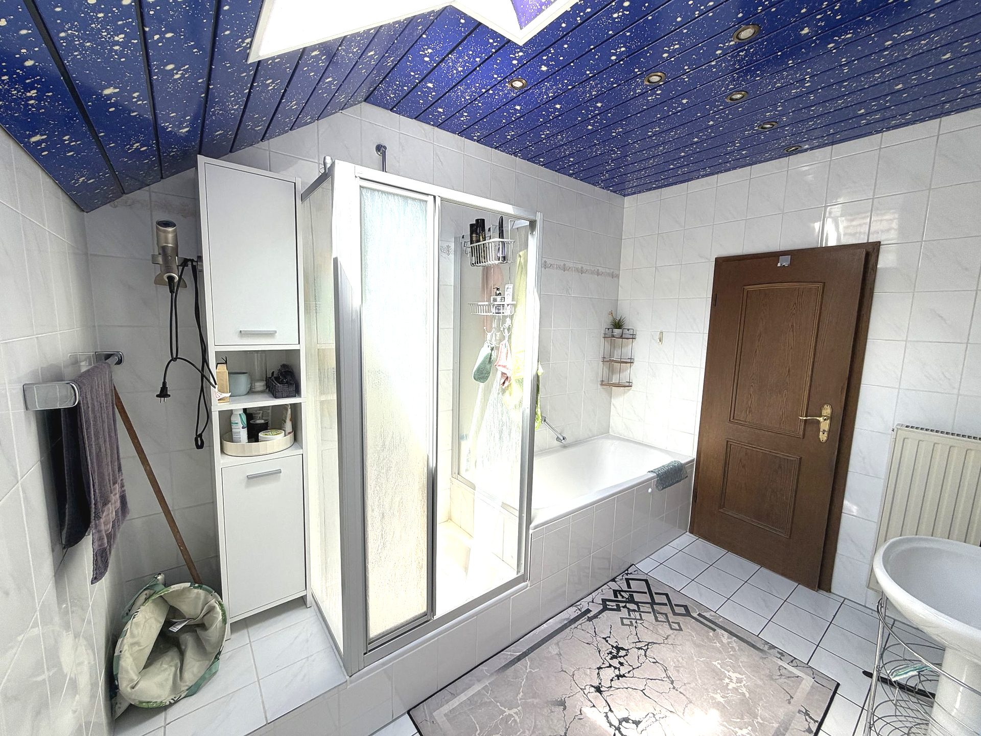Immobilienangebot - Gangelt - Alle - 3D: Familienglück in ruhiger Lage - Sehr gepflegtes Einfamilienhaus mit Kamin, Balkon und viel Platz