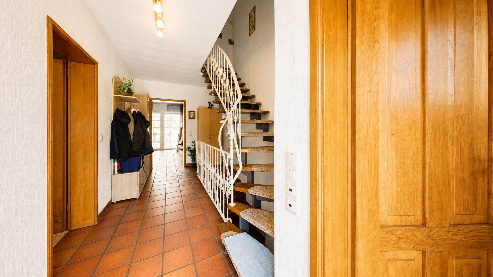 Immobilienangebot - Gangelt - Alle - 3D: Familienglück in ruhiger Lage - Sehr gepflegtes Einfamilienhaus mit Kamin, Balkon und viel Platz