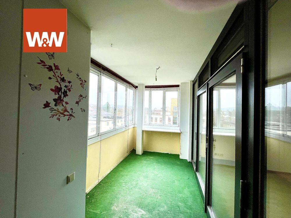 Immobilienangebot - Mühlacker - Alle - VIELFÄLTIGUNG NUTZUNG IN SCHÖNEM WOHNRAUM: 3 Zimmerwohnung, Stellplatz Tiefgarage, Balkon-Wintergarten!