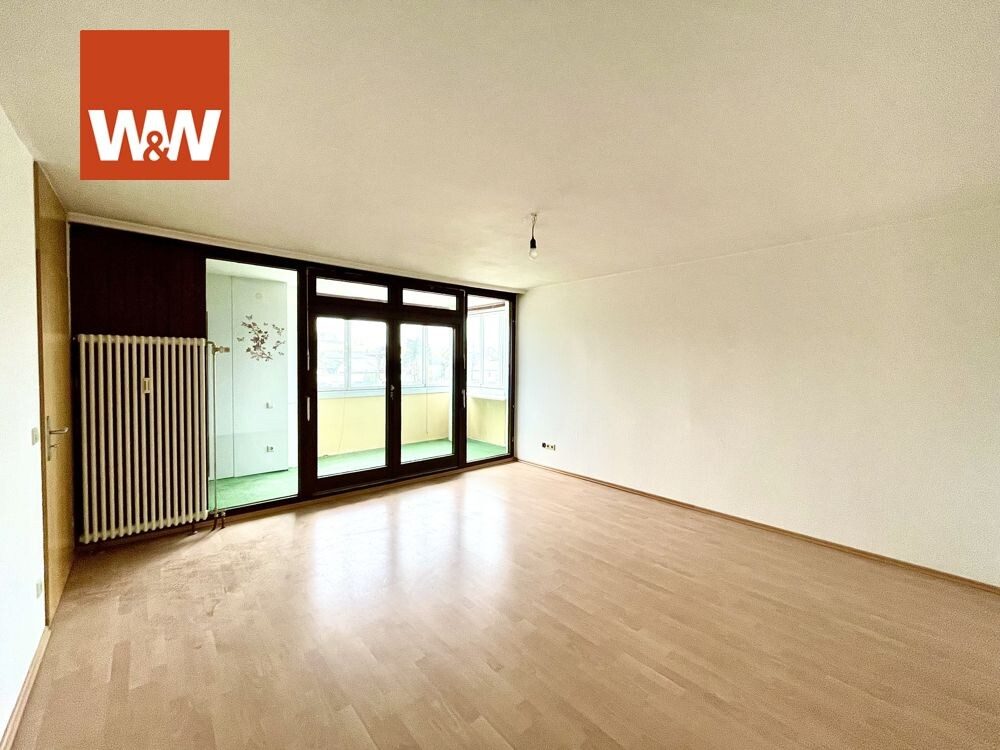 Immobilienangebot - Mühlacker - Alle - VIELFÄLTIGUNG NUTZUNG IN SCHÖNEM WOHNRAUM: 3 Zimmerwohnung, Stellplatz Tiefgarage, Balkon-Wintergarten!
