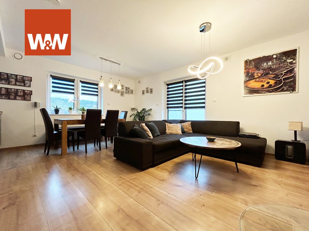 Immobilienangebot - Meßkirch-Igelswies - Alle - Zwei-Familien-Glück. Schicke 8 Zimmer auf
197 m². Tolles Spiel-Grundstück für die Kids.
TOP-Technik.