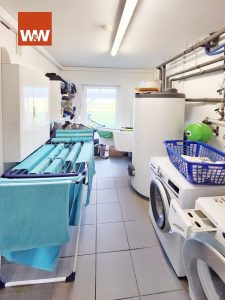 Immobilienangebot - Büdingen - Alle - BÜDINGEN-STADT: ÜBER 411 QUADRATMETER FEINSTE BÜRO/PRAXIS/WOHNFLÄCHE IN FELDRANDLAGE MIT GOLFRASEN!