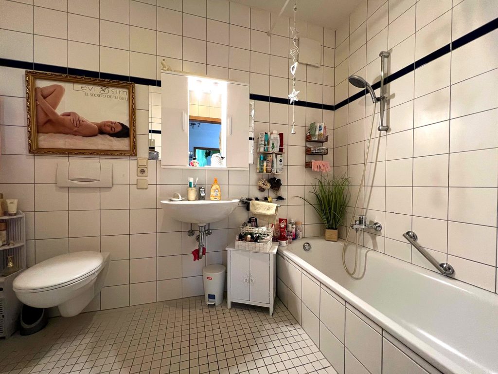 Immobilienangebot - Saarbrücken / Alt-Saarbrücken - Alle - Sehr gepflegte Eigentumswohnung am Klinikum Saarbrücken!