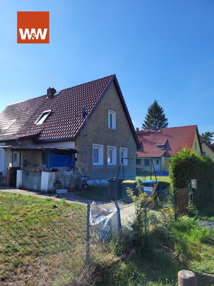 Immobilienangebot - Schönwalde-Glien - Alle - Sehr niedliche und innen (2022)komplett modernisierte Haushälfte in sehr schöner und ruhiger Lage