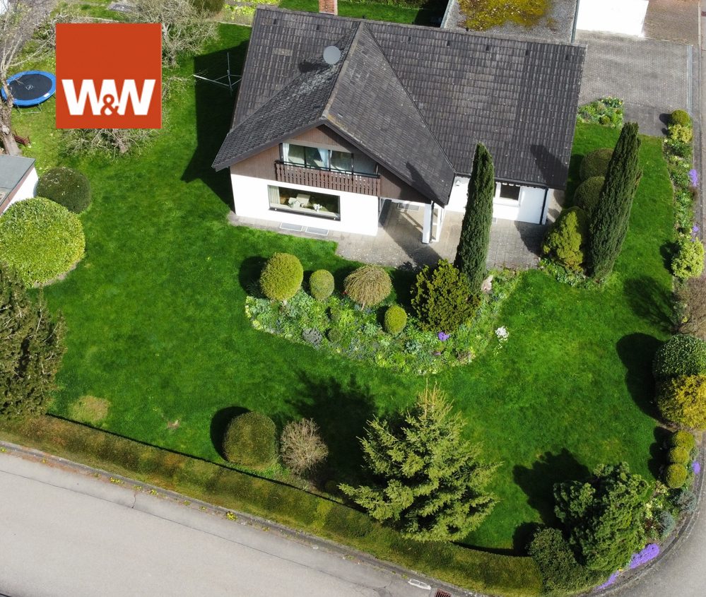 Immobilienangebot - Gerstetten-Dettingen - Alle - Sofort verfügbar-Familienfreundliches Ein-bis Zweifamilienhaus mit Doppelgarage nahe bei Heidenheim