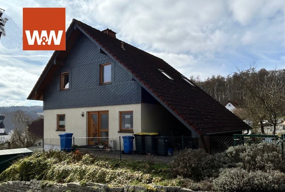Immobilienangebot - Herborn / Schönbach - Alle - Behütet und herzlich Umarmt
Schönes Einfamilienhaus mit Garten!