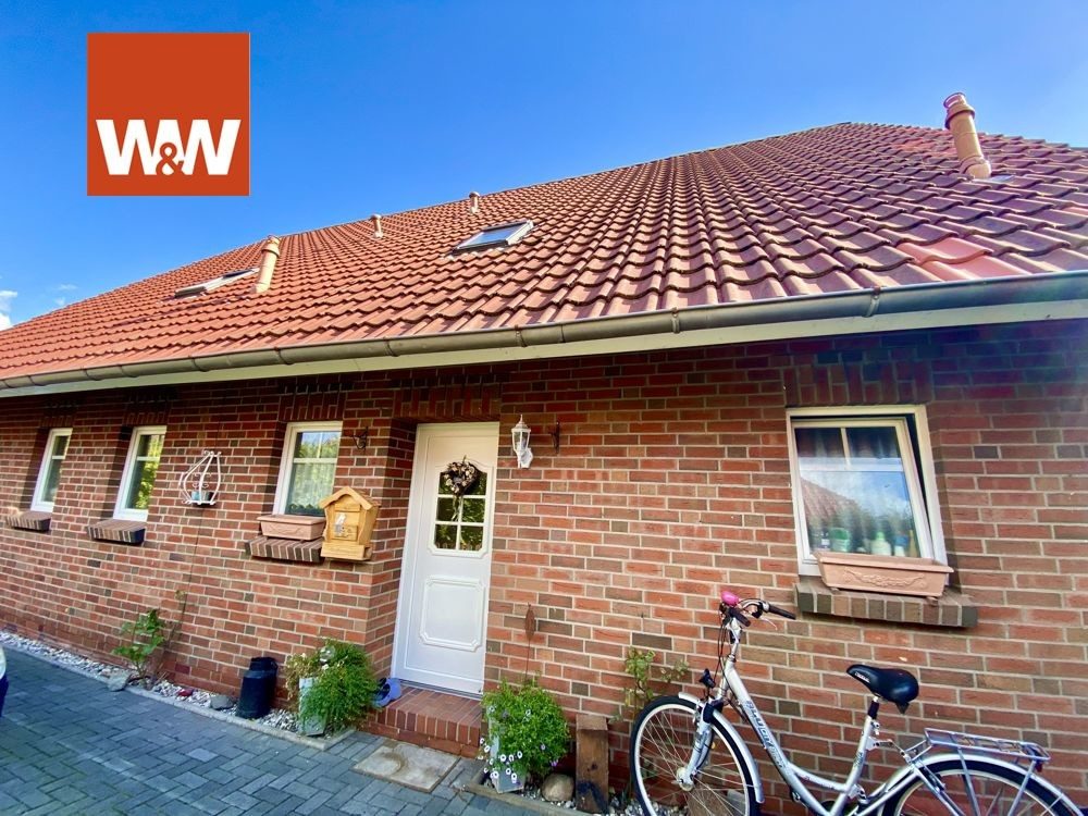 Immobilienangebot - Südbrookmerland / Moordorf - Alle - Schöne Doppelhaushälfte in ruhiger Lage von Moordorf !